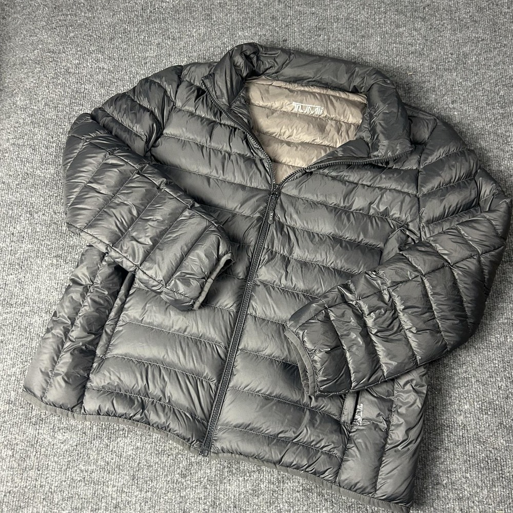 Tumi Jacket Mens 2XL Gray Nylon Puffer Full Zip Packable Pax Travel Lightweight